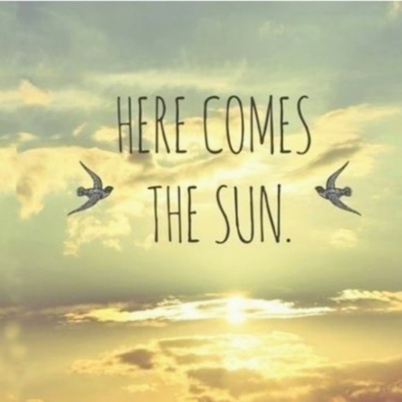 1 Left!Vintage Here Comes The Sun Graphic Tank Top - Picture 5 of 12